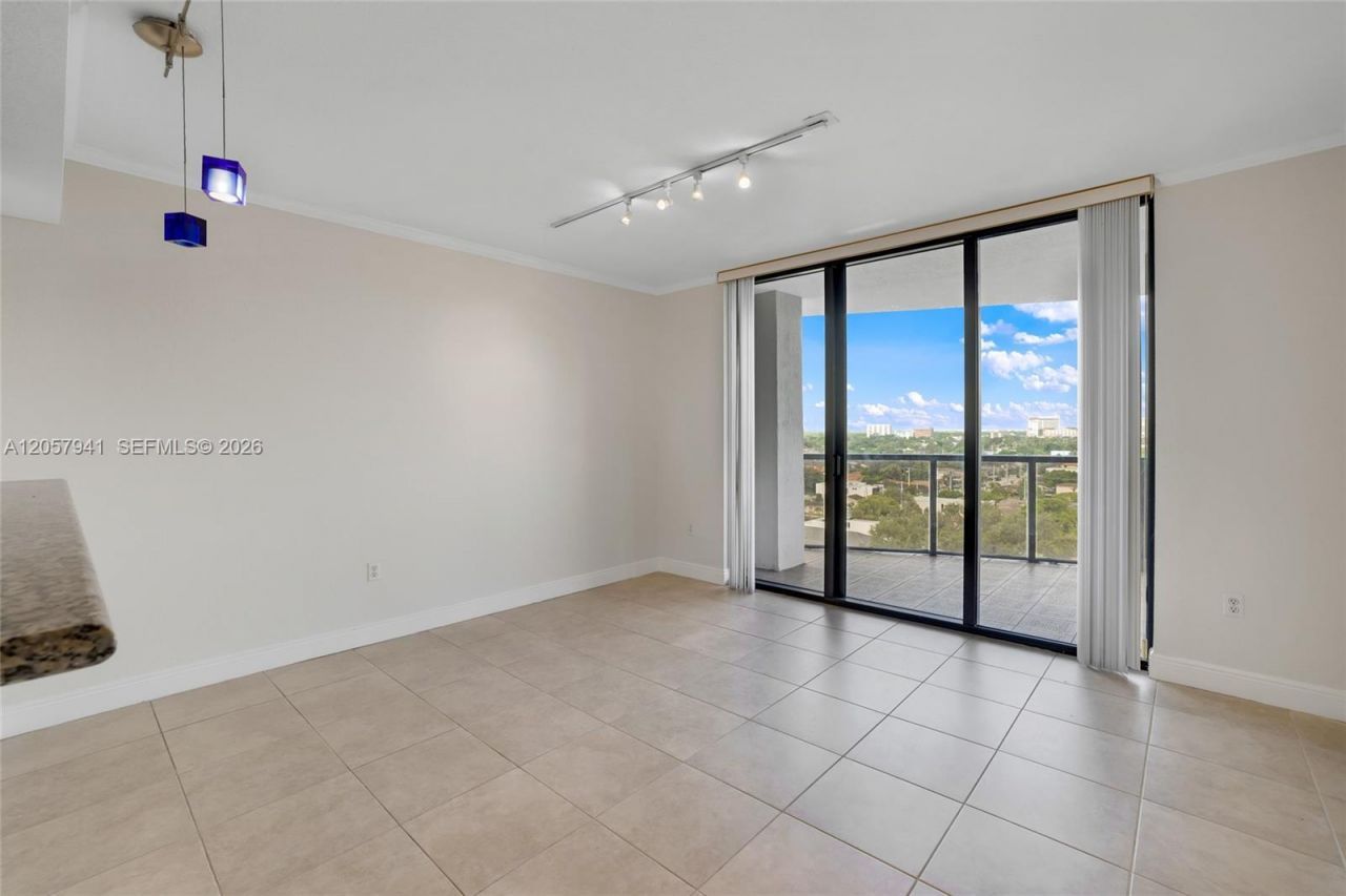 2301 SW 27th Ave , Unit 1102, Miami, FL 33145 Photo