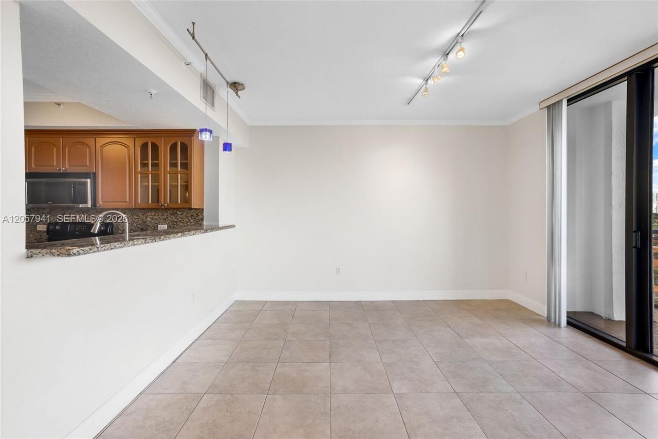 2301 SW 27th Ave , Unit 1102, Miami, FL 33145 Photo