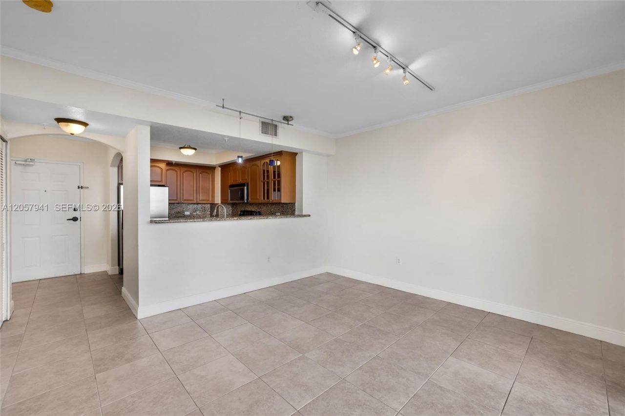 2301 SW 27th Ave , Unit 1102, Miami, FL 33145 Photo