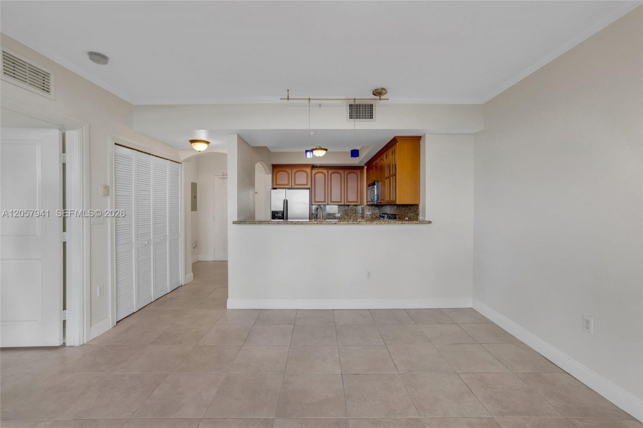 2301 SW 27th Ave , Unit 1102, Miami, FL 33145 Photo