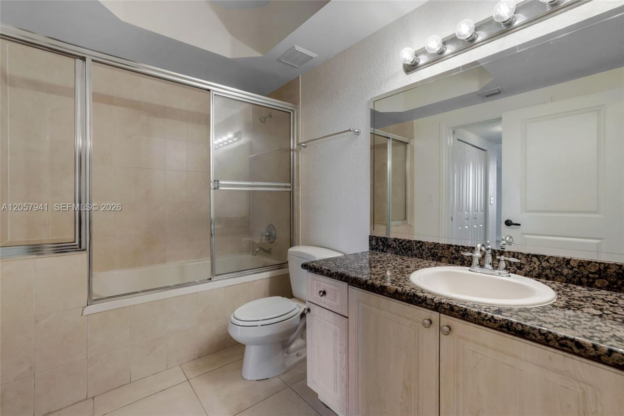 2301 SW 27th Ave , Unit 1102, Miami, FL 33145 Photo