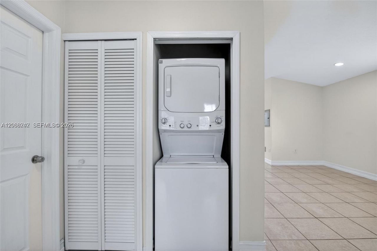 2721 SE 12th Pl , Unit 206, Homestead, FL 33035 Photo