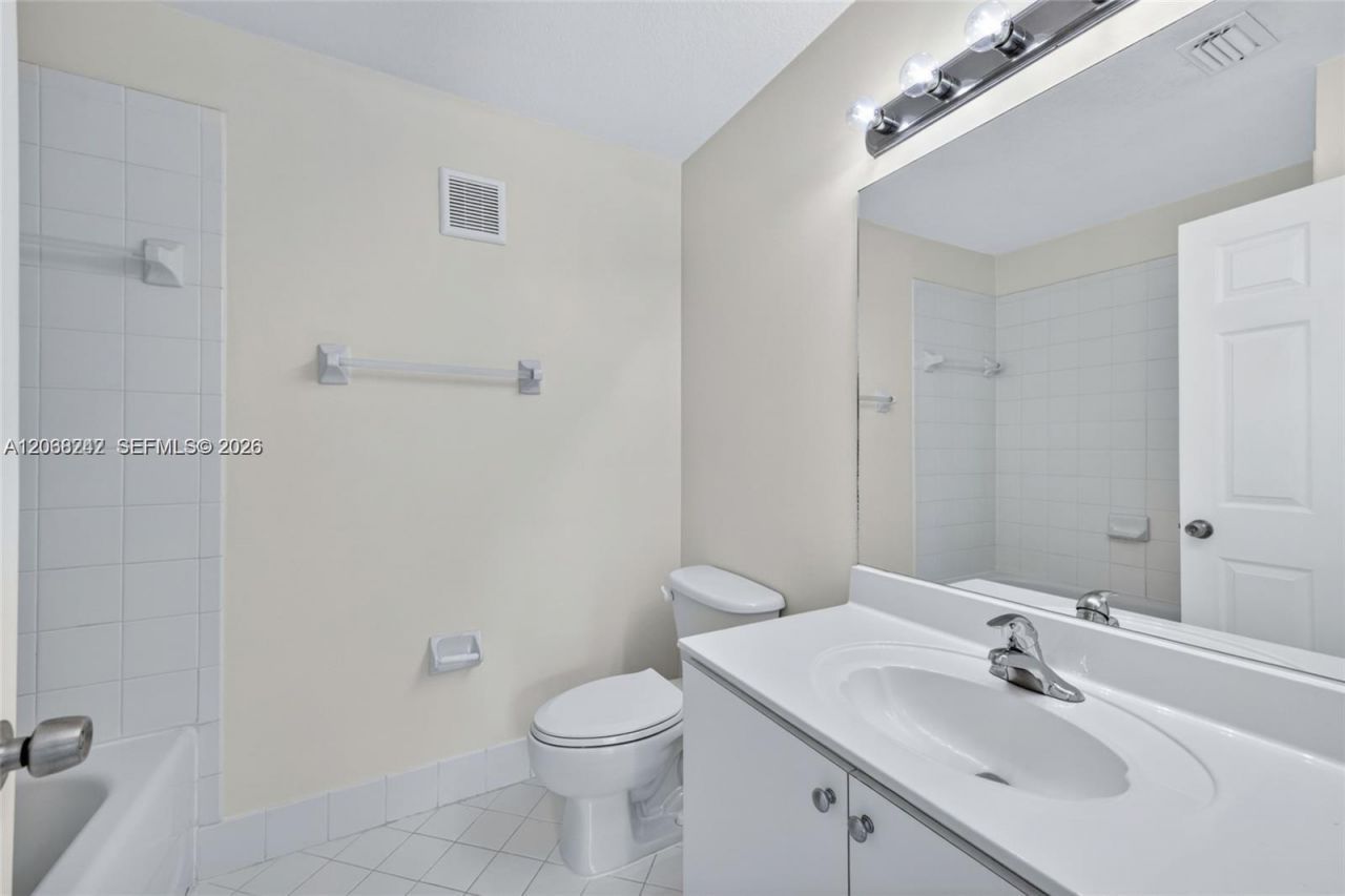 2721 SE 12th Pl , Unit 206, Homestead, FL 33035 Photo