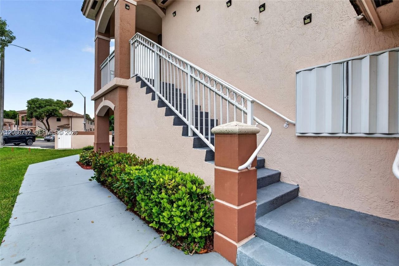 2721 SE 12th Pl , Unit 206, Homestead, FL 33035 Photo