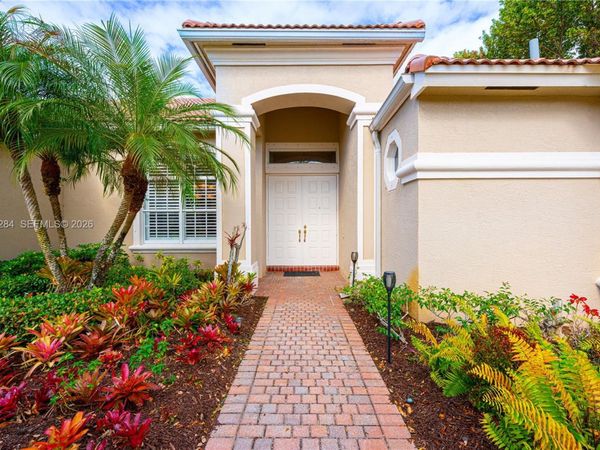 6918 SE Sleepy Hollow Ln , Stuart, FL 34997