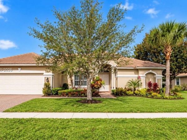6918 SE Sleepy Hollow Ln, Stuart, FL 34997