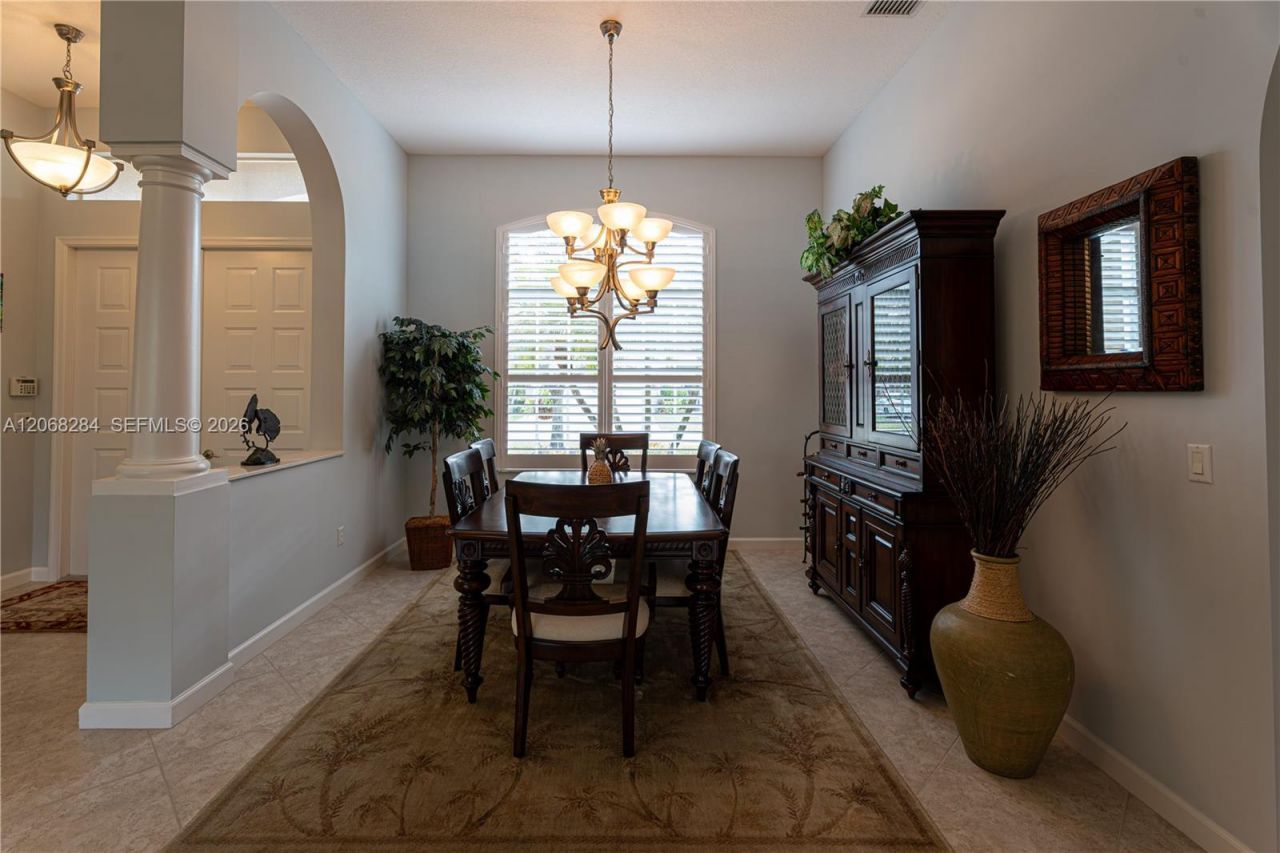 6918 SE Sleepy Hollow Ln, Stuart, FL 34997 Photo