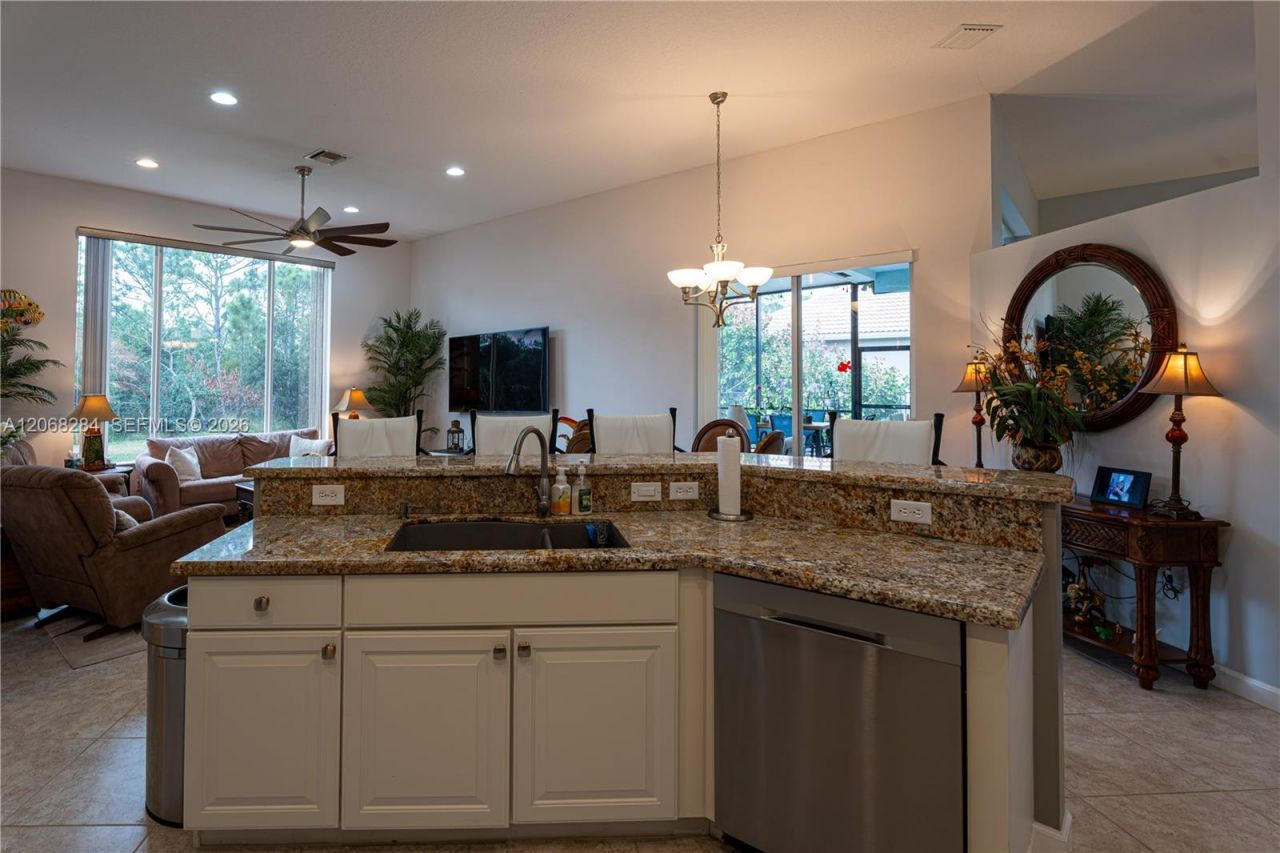 6918 SE Sleepy Hollow Ln, Stuart, FL 34997 Photo