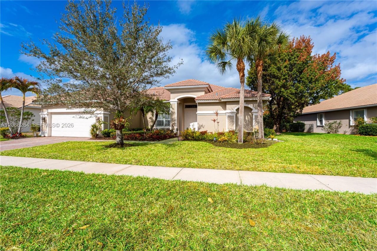 6918 SE Sleepy Hollow Ln, Stuart, FL 34997 Photo