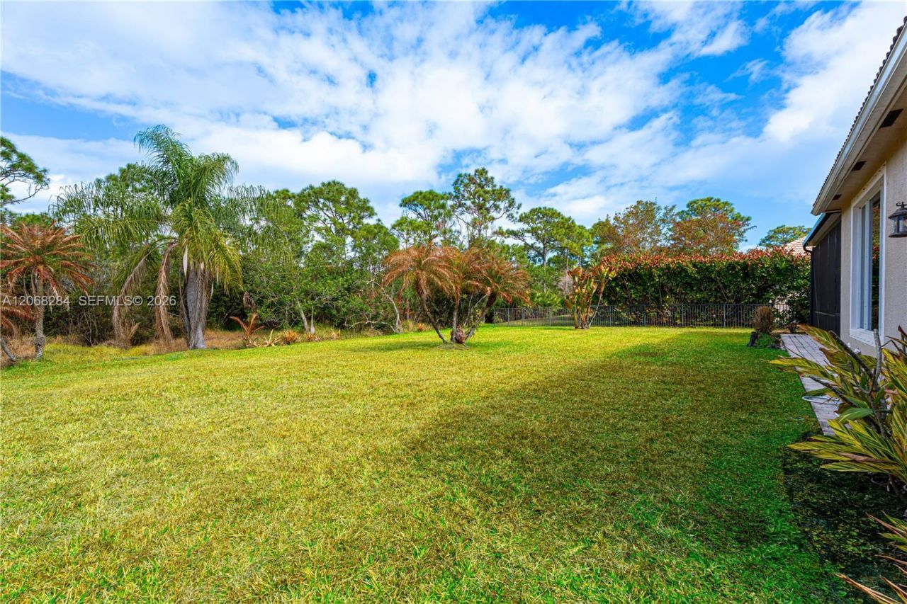 6918 SE Sleepy Hollow Ln, Stuart, FL 34997 Photo
