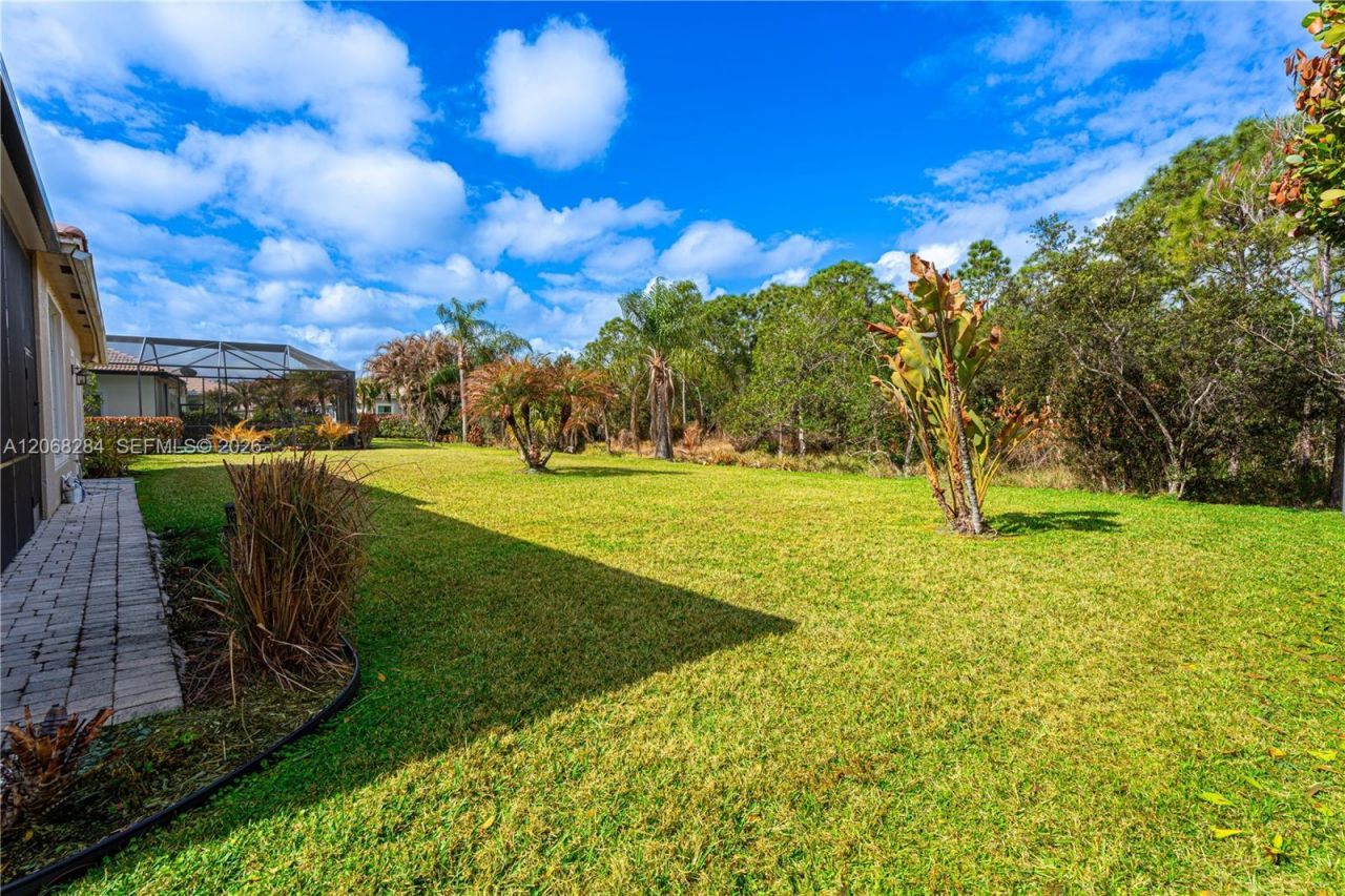 6918 SE Sleepy Hollow Ln, Stuart, FL 34997 Photo