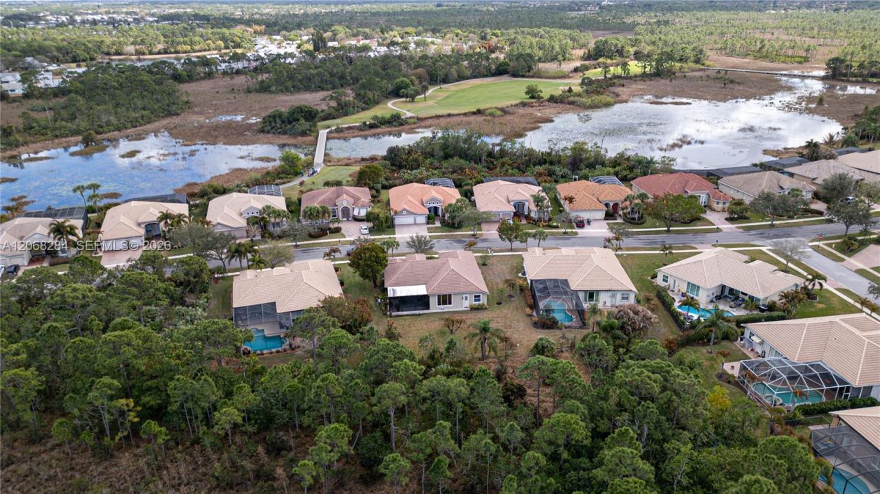 6918 SE Sleepy Hollow Ln, Stuart, FL 34997 Photo