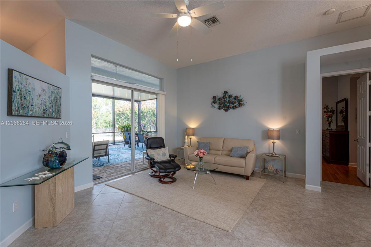 6918 SE Sleepy Hollow Ln, Stuart, FL 34997 Photo