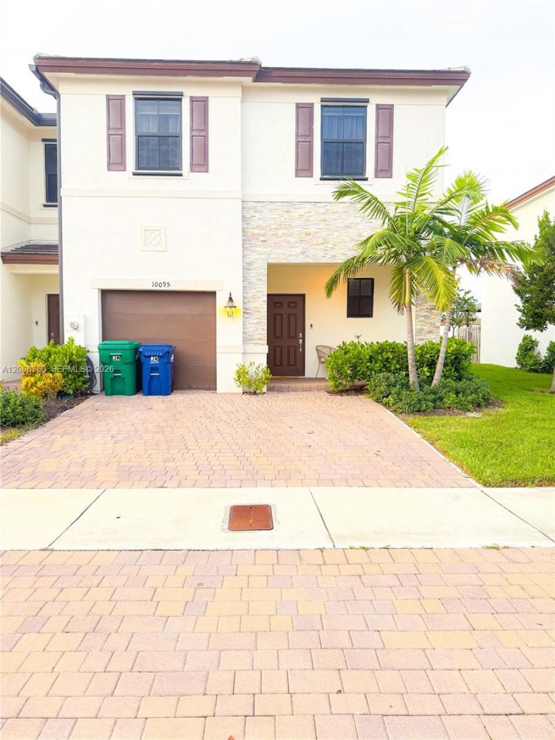 10095 SW 231 Ln, Unit ., Miami, FL 33190 Photo