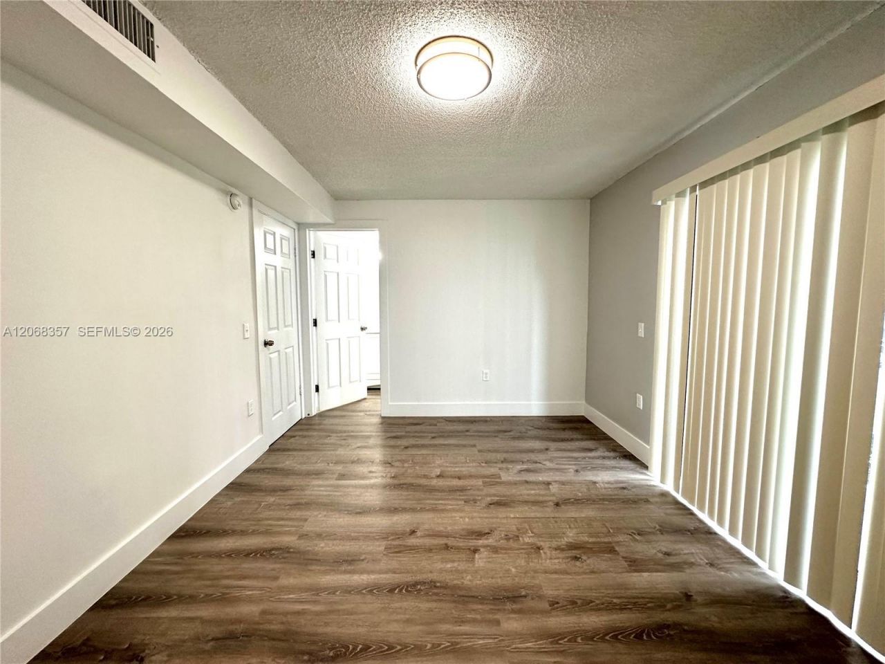 529 SW 4th St, Unit 303, Miami, FL 33130 Photo