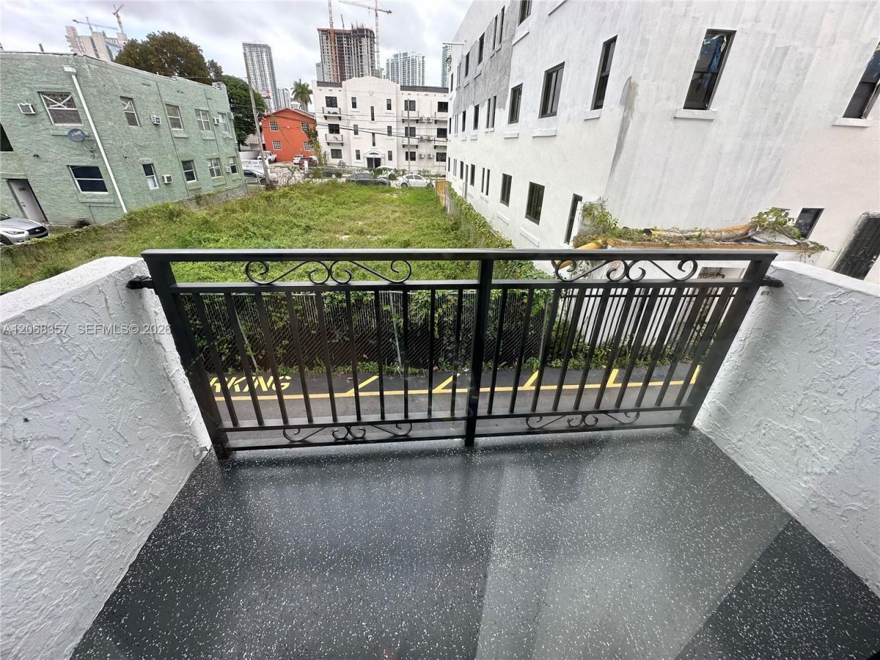 529 SW 4th St, Unit 303, Miami, FL 33130 Photo