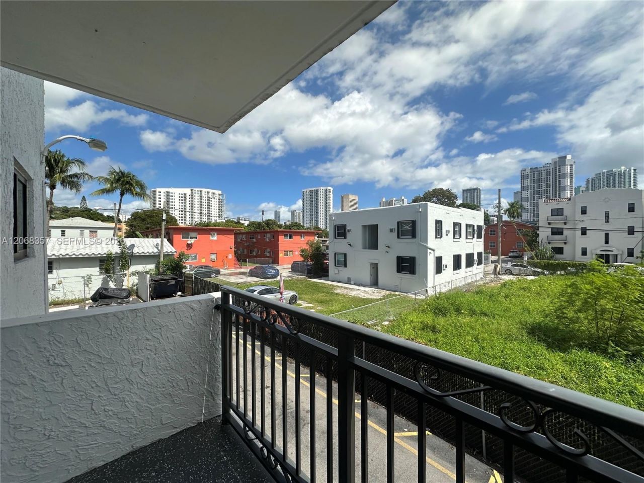 529 SW 4th St, Unit 303, Miami, FL 33130 Photo