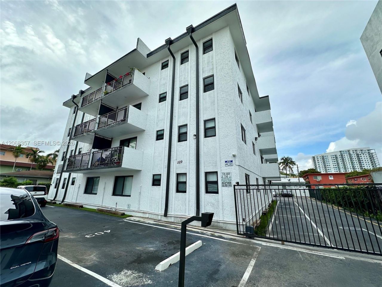 529 SW 4th St, Unit 303, Miami, FL 33130 Photo