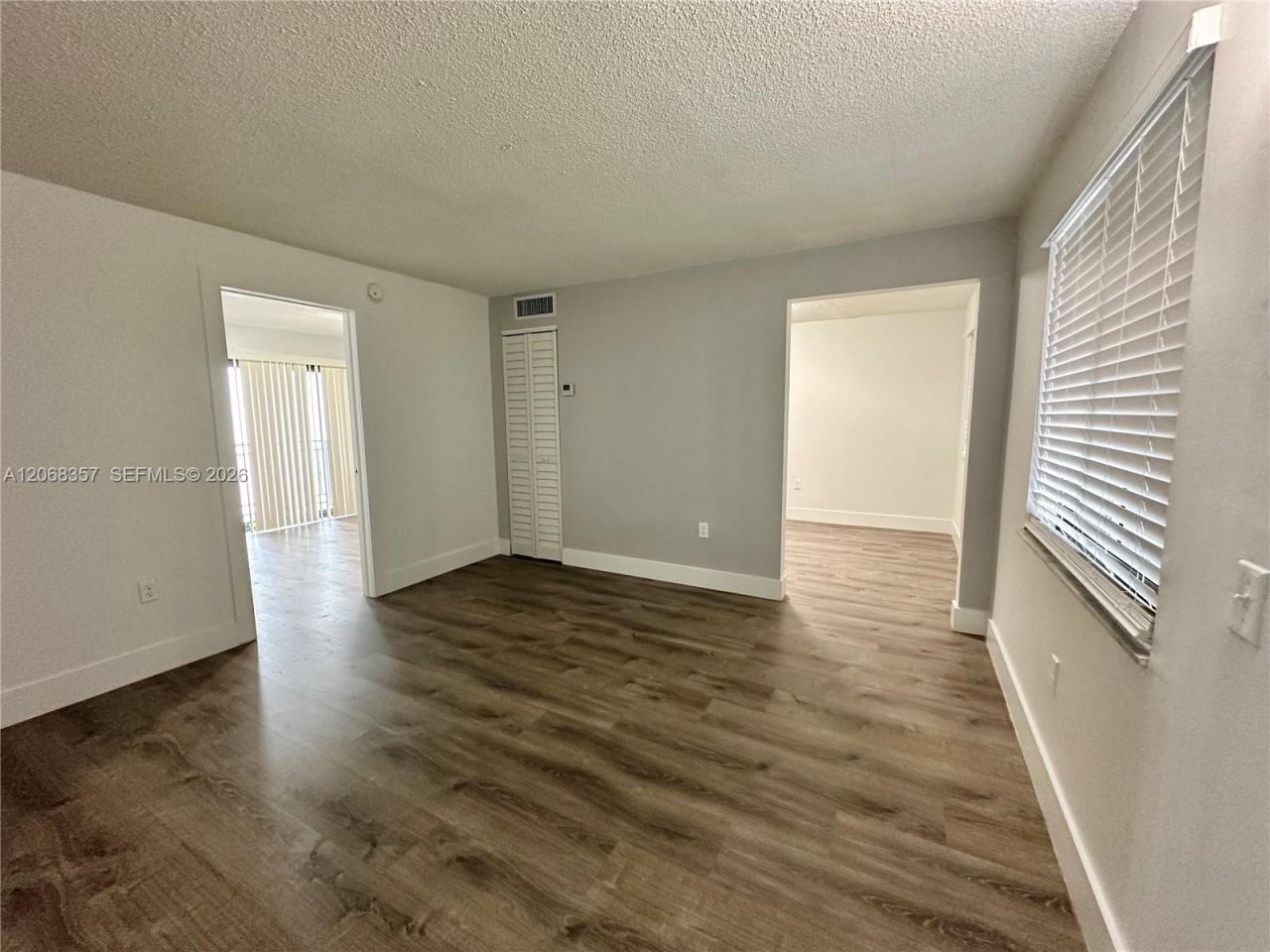 529 SW 4th St, Unit 303, Miami, FL 33130 Photo