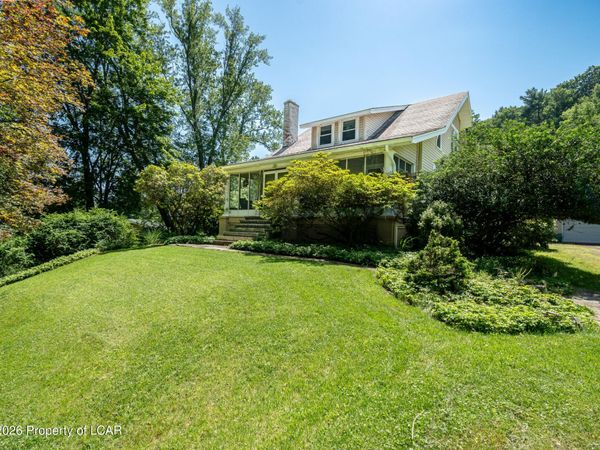 79 S Pioneer Avenue, Trucksville, PA 18708