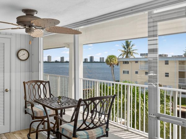 110 SHORE Court, Unit 301, North Palm Beach, FL 33408