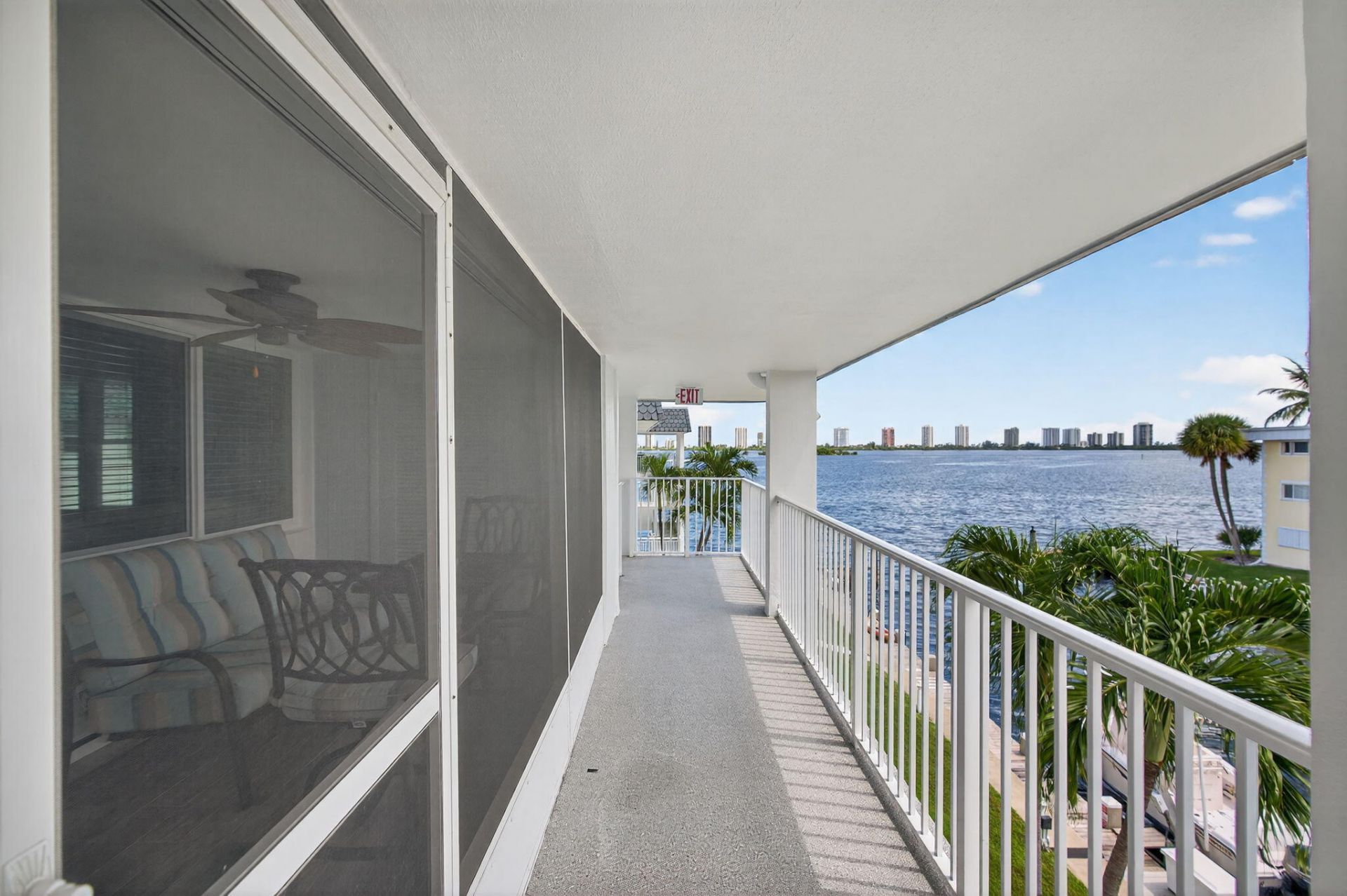 110 Shore Court, Unit 301, North Palm Beach, FL 33408 Photo