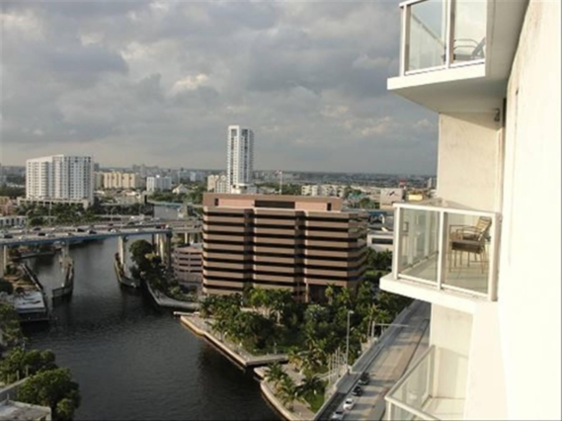 185 SW 7th Street, Unit 1802, Miami, FL 33130 Photo
