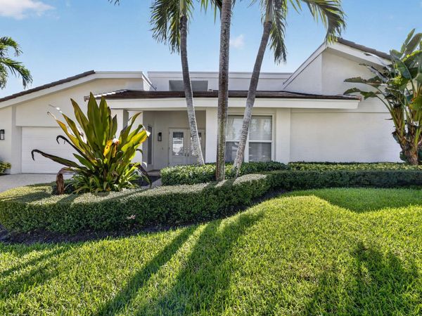 625 LAKEWOODE Circle W, Delray Beach, FL 33445