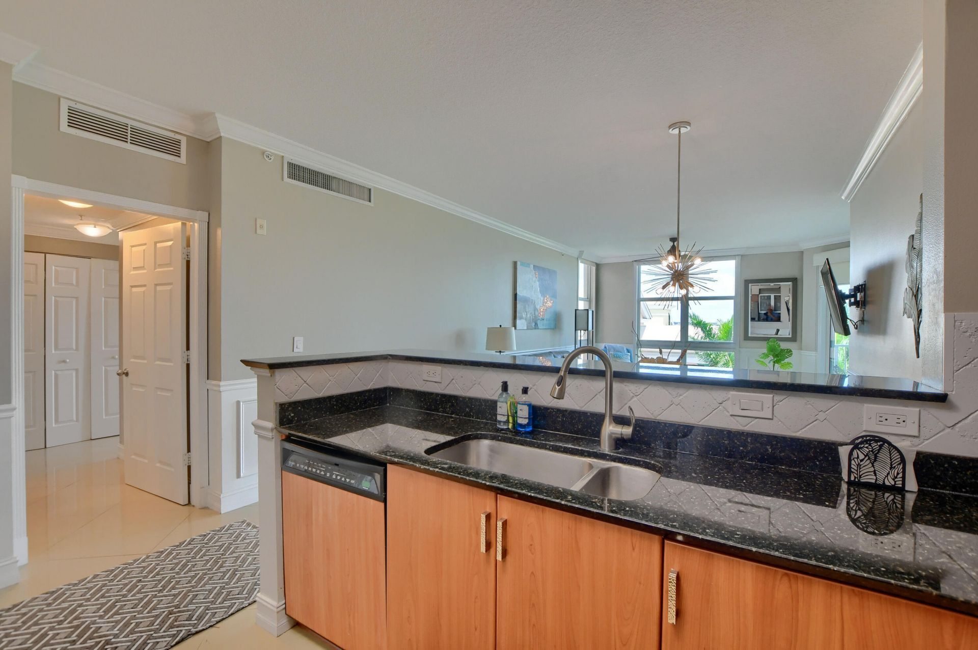 804 E Windward Way, Unit 603, Lantana, FL 33462 Photo