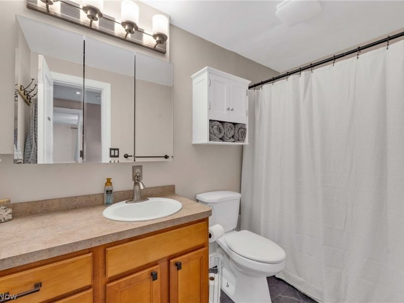 23216 Alexander Road, North Olmsted, OH 44070 Photo 14