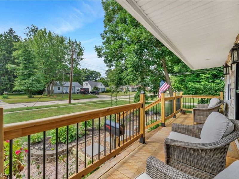 23216 Alexander Road, North Olmsted, OH 44070 Photo 3