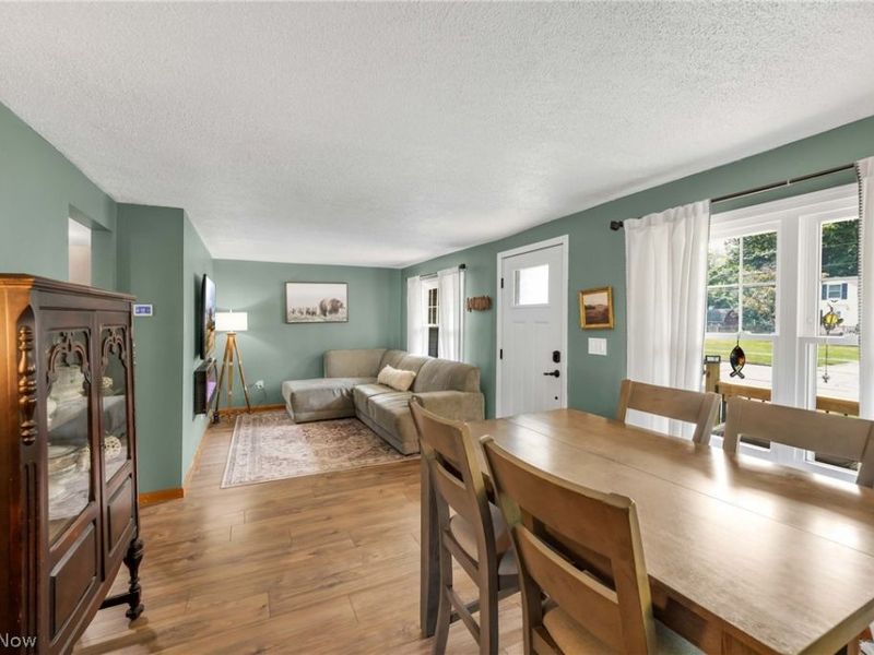 23216 Alexander Road, North Olmsted, OH 44070 Photo 6