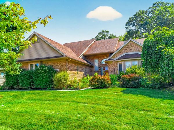13601 Chestnut Lane, Taylor, MI 48180
