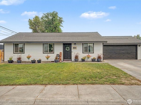 1153 S Grand Drive , Moses Lake, WA 98837