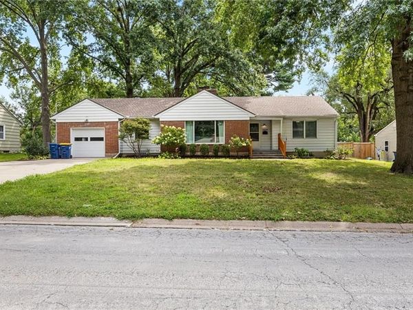 5627 Russell Street, Mission, KS 66202