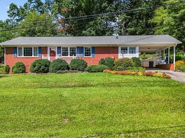 1326 Brookdale Drive, Asheboro, NC 27205