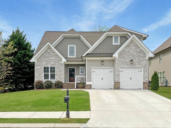 8096 Hodges Way , Ooltewah, TN 37363