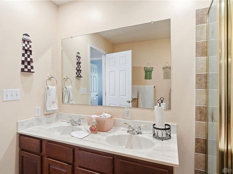 2022 Brell Drive, Middletown, OH 45042 Photo 32