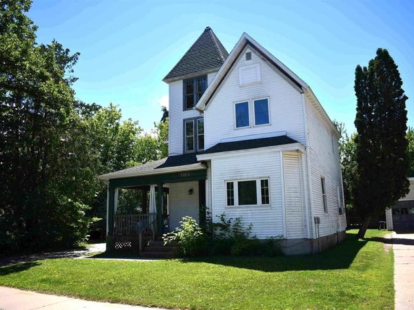 1964 STRONGS AVENUE, Stevens Point, WI 54481