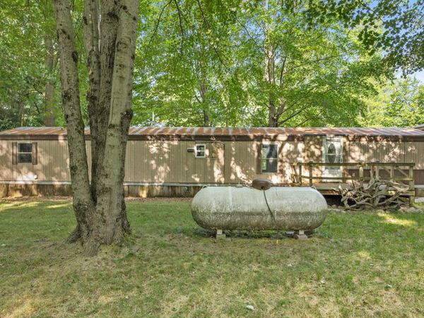 11825 Federal Road, Morley, MI 49336