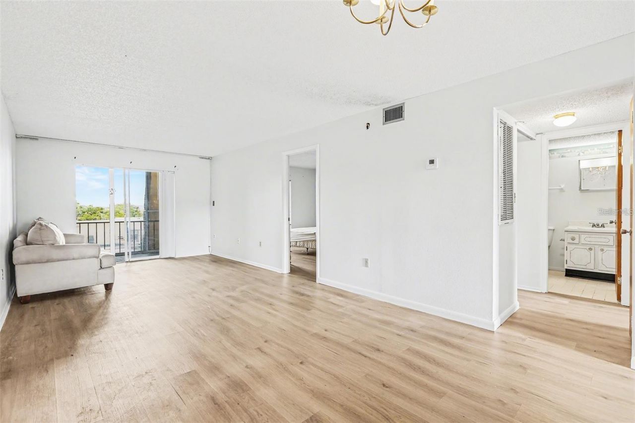 3723 Lake Bayshore Drive, Unit H206, Bradenton, FL 34205 Photo