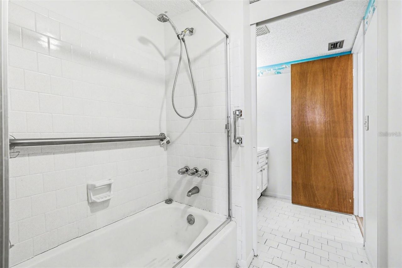 3723 Lake Bayshore Drive, Unit H206, Bradenton, FL 34205 Photo