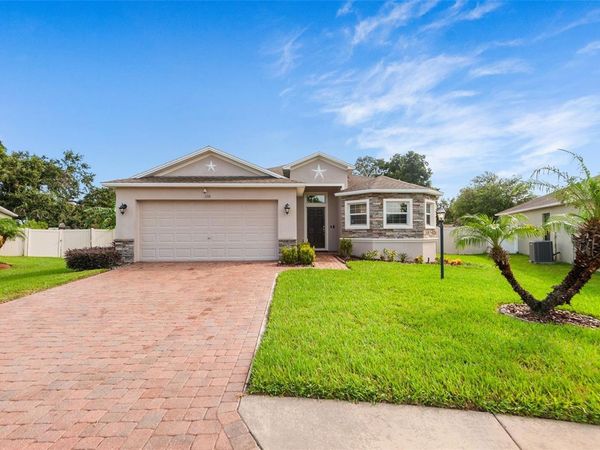 110 PROMENADE COURT , AUBURNDALE, FL 33823