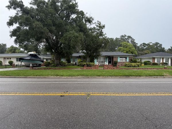451 W DAVIS BOULEVARD , TAMPA, FL 33606