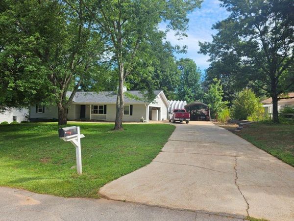5417 Raintree Trace , Oakwood, GA 30566