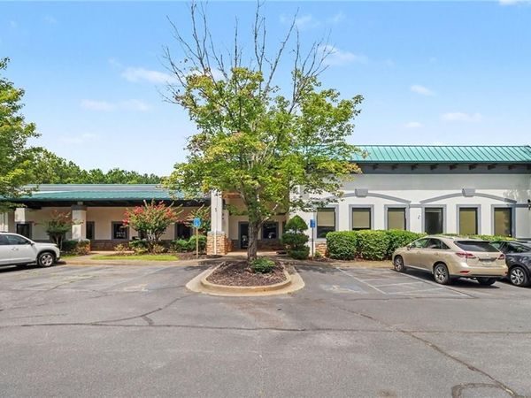 4450 Peachtree Lakes Drive , Duluth, GA 30096