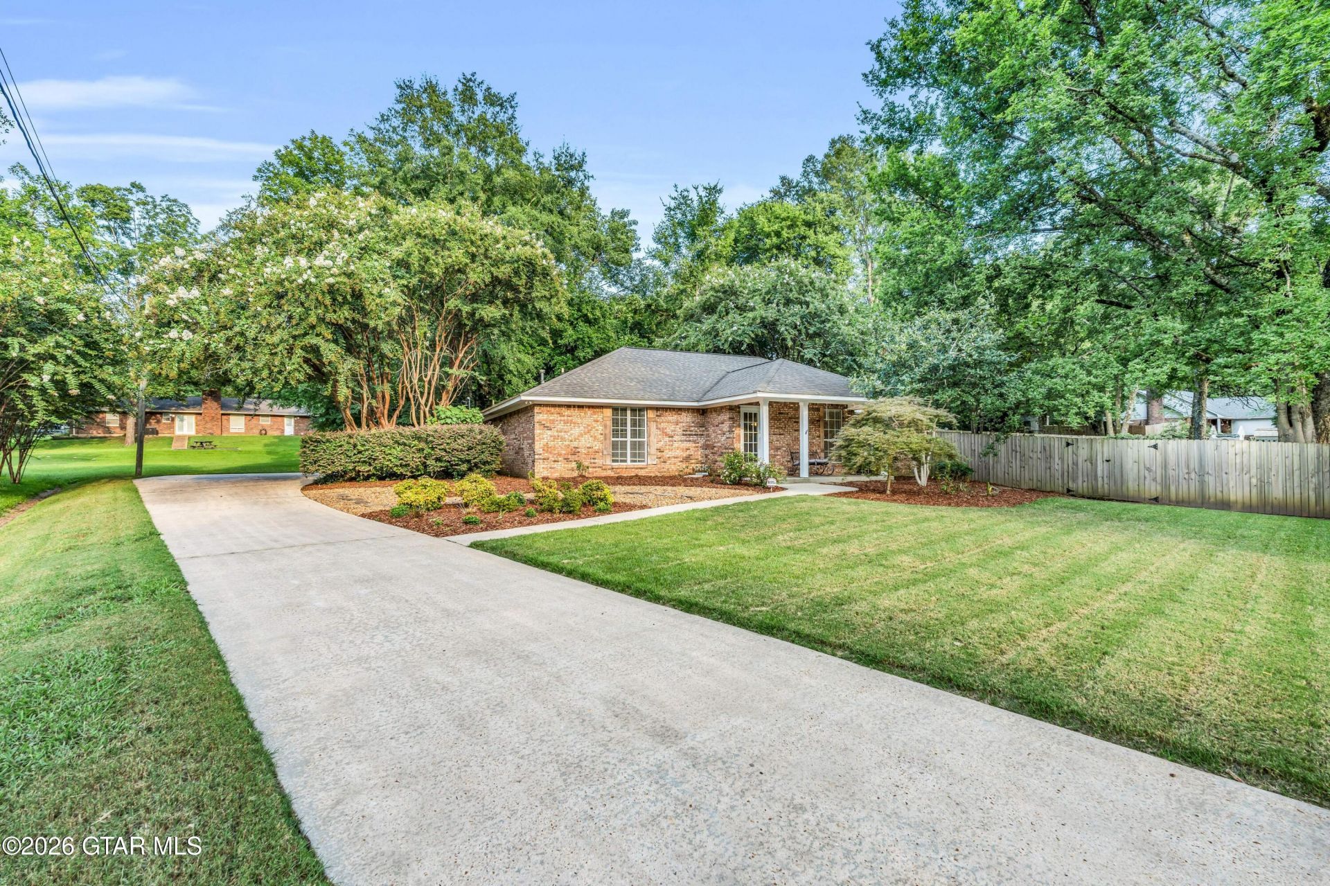 112 Shawnee Court, Starkville, MS 39759 Main Photo