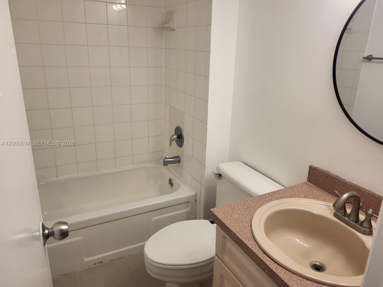 2575 SW 27th Ave , Unit 111, Miami, FL 33133 Photo