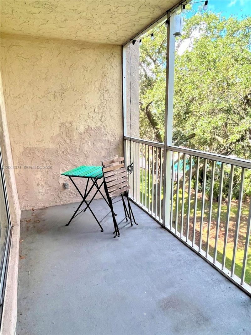 1200 NW 87th Ave, Unit 413, Coral Springs, FL 33071 Photo