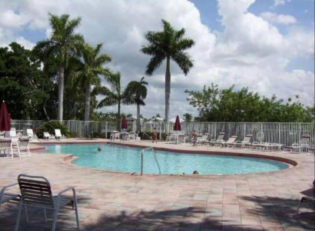 10537 Pelican Drive, Wellington, FL 33414 Photo